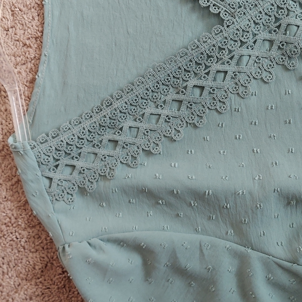 New. Elegant blouse. Size 2XL - Picture 2 of 6